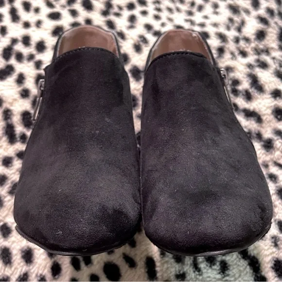 Black Suede Like High Heels Booties with Zippers 6.5 - Picture 3 of 10